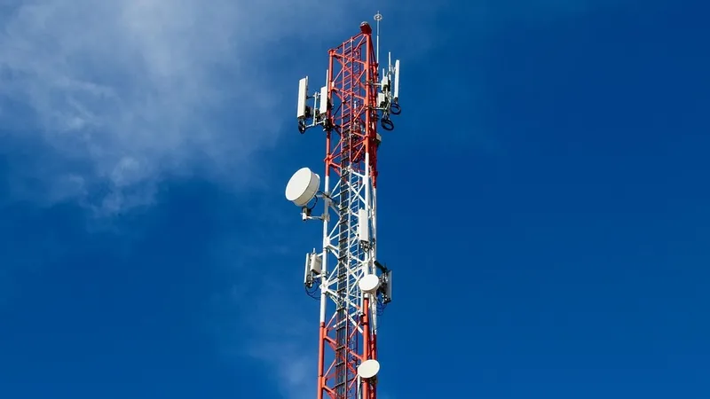 Телекоммуникации, связь, вышка связи