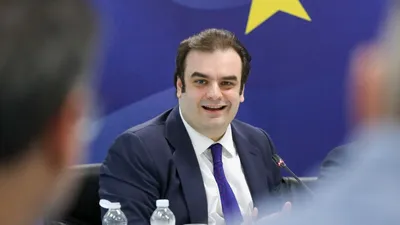 министр экономики и финансов Греции 