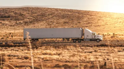 Фуры, фура, грузовые машины, грузовая машина, грузовик, грузовики, перевозка груза, груз, грузоперевозки, грузовые перевозки, трасса, дорога, логистика