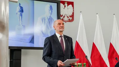 экс-министр обороны Польши