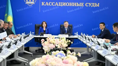 Председатель Верховного суда Асламбек Мергалиев 