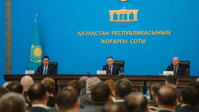 председатель Верховного суда Асламбек Мергалиев