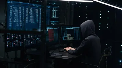 киберпреступник, цифровые правонарушения