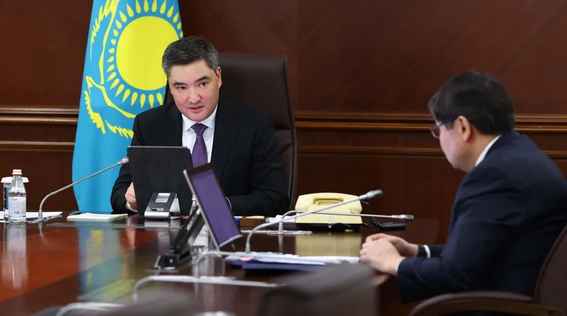 премьер-министр, Олжас Бектенов, министр финансов, Мади Такиев