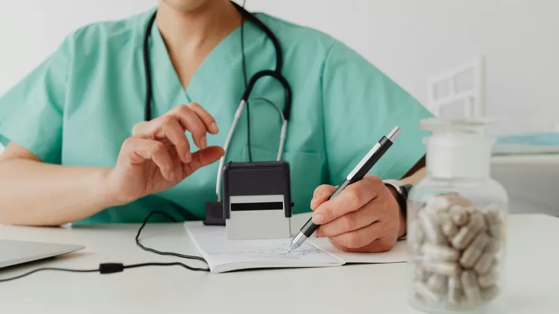 Назначение врача, рецепт врача, медицинский рецепт, лекарственные препараты, лекарства, лекарство, аптека, аптеки, цены на лекарства, медикаменты, таблетки, таблетка, цены на лекарство, стоимость лекарств