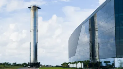 космическая компания