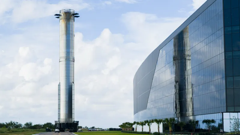 космическая компания