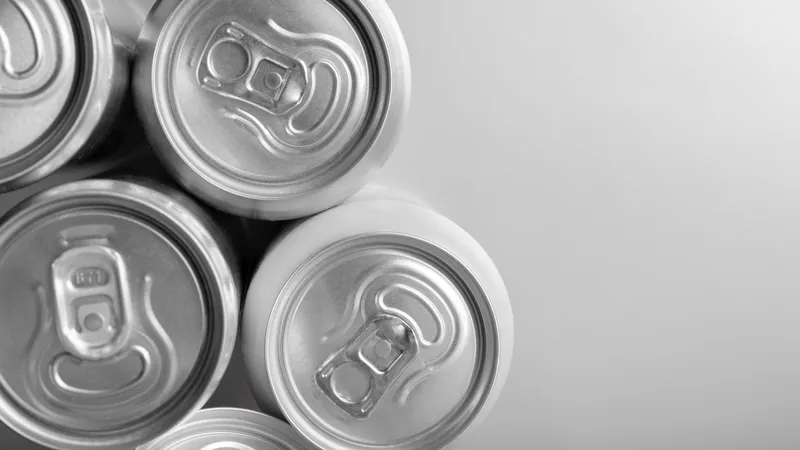 Банка, напитки 