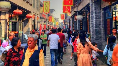 горожане, жители, улица