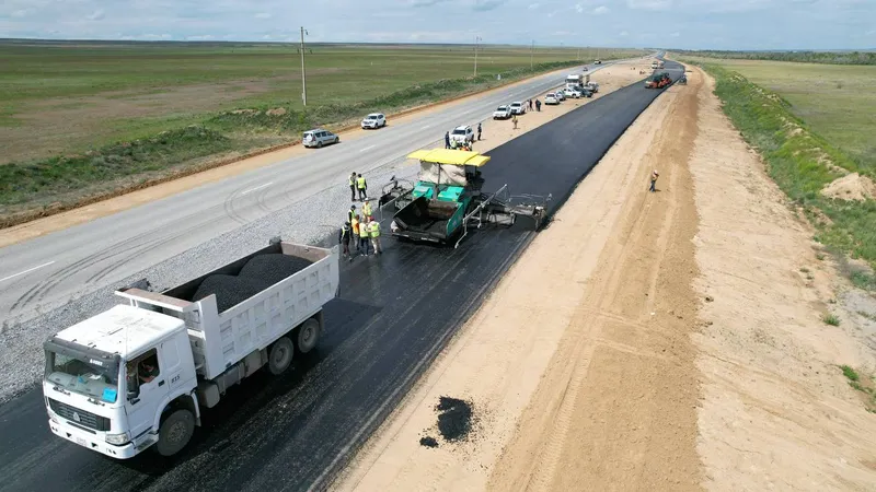 Дорожное строительство, строительство трассы, укладка асфальта, строительство дороги, ремонт дороги, ремонт трассы