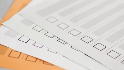 Референдум, выборы, избирательный бюллетень, бюллетень, бюллетени, избирательная урна