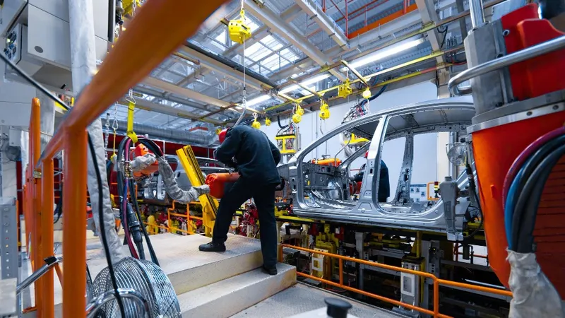 завод, автомобили, сборка