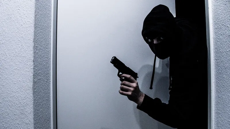 вор, преступник