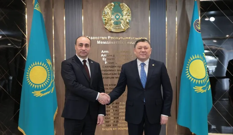 Министры внутренних дел Казахстана и Грузии – Ержан Саденов и Гел Геладзе