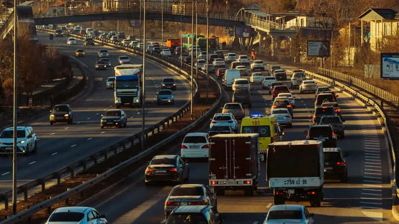 Машина, машины, авто, автомобиль, автомобили, дорога, дороги, транспортное движение, дорожное движение, дорожный трафик