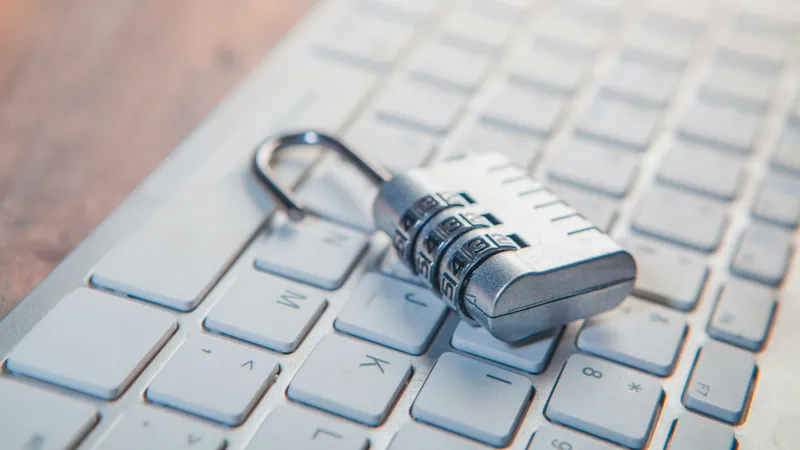 Хакеры, кибербезопасность, мошенничество, мошенники, взлом данных, личные данные, персональные данные, утечка персональных данных, утечка данных