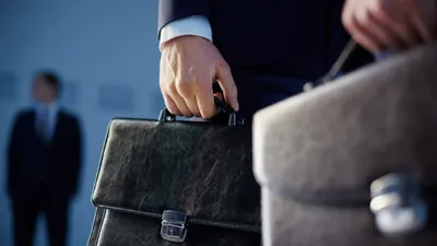 государственные служащие