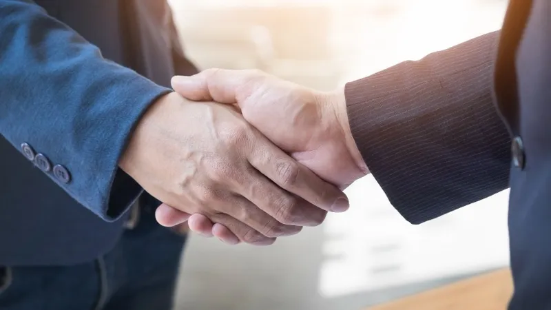 сотрудничество, рукопожатие, договоренность