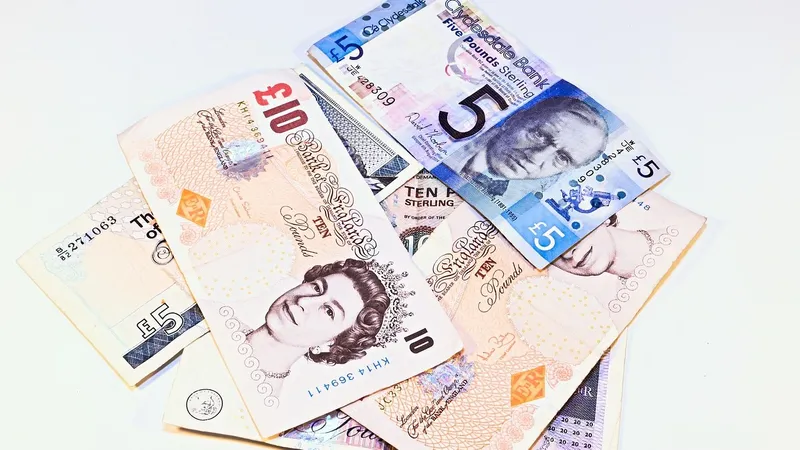 валюта Великобритании