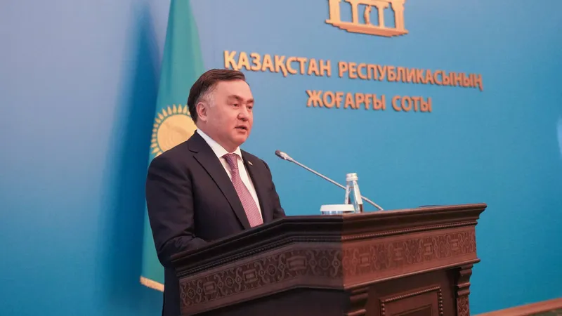 председатель Верховного суда Асламбек Мергалиев