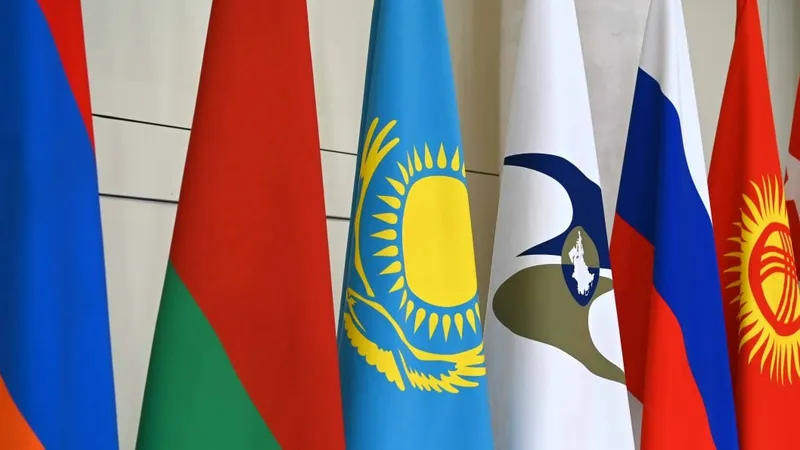 сотрудничество, международные договоры