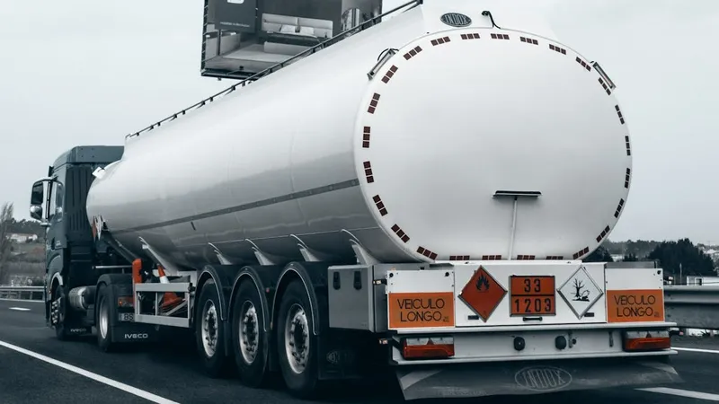 грузовые перевозки, транспорт