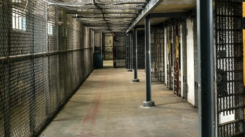 лишение свободы, заключение