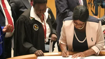 Зимбабве, власти