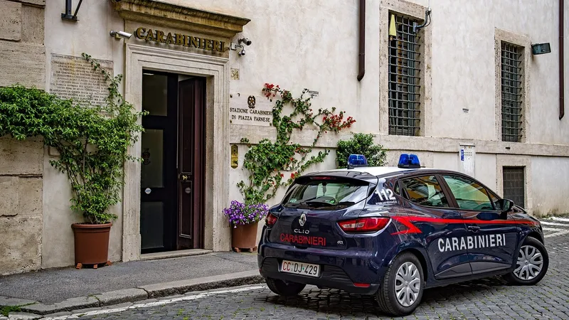 Италия, правоохранители