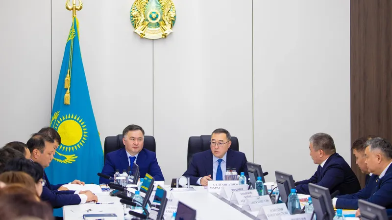 председатель Верховного суда Асламбек Мергалиев