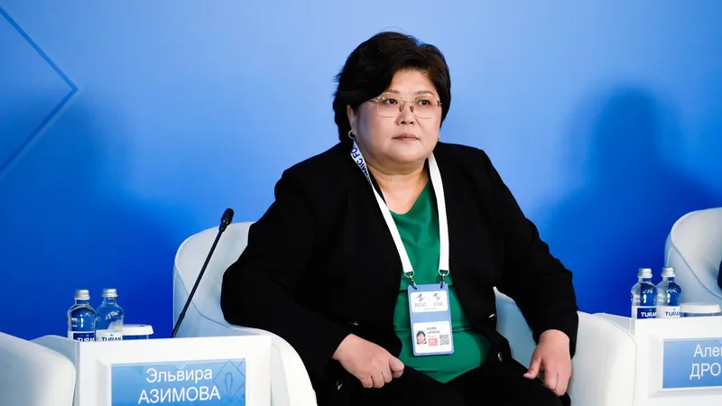 председатель Конституционного суда Эльвира Азимова