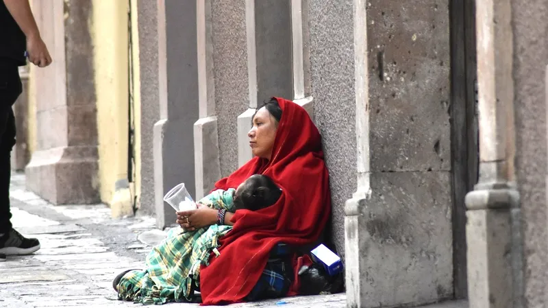 бедность, голод, нужда
