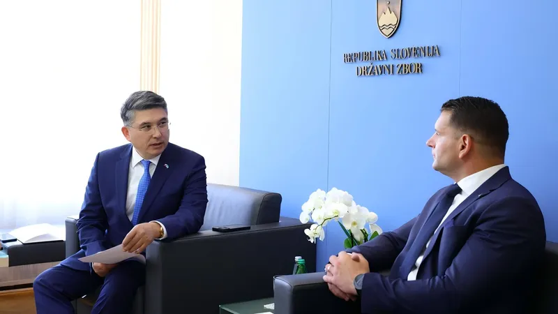 Казахстан, Словения