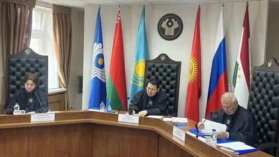 председатели суда