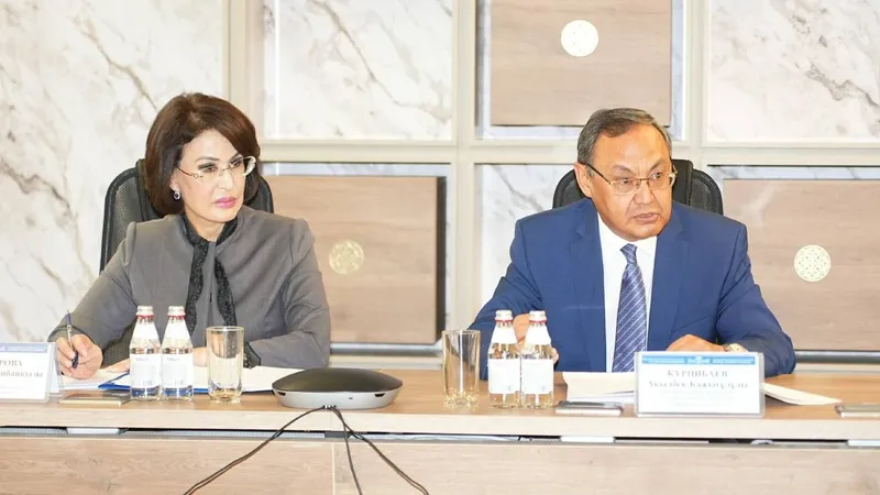 министр здравоохранения Акмарал Альназарова