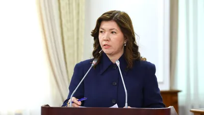 министр просвещения 