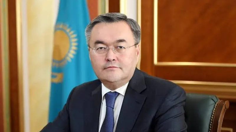 министр иностранных дел Мухтар Тлеуберди