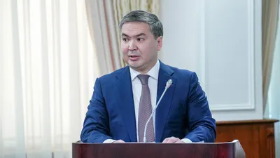 министр промышленности и строительства Ерсайын Нагаспаев