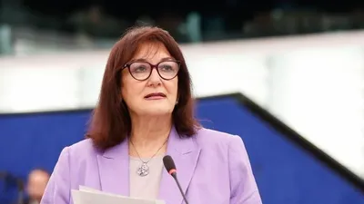 еврокомиссар, госслужащий